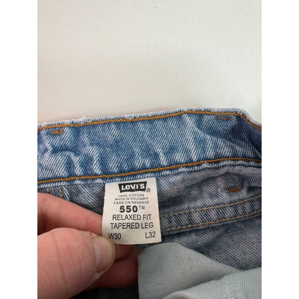 Vintage Levi's 550 Jeans 30X32 Orange Tab Relaxed Fit Tapered Leg USA Light Blue - Picture 3 of 10